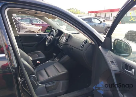 2010 Volkswagen Tiguan Wolfsburg Edition из США, поврежденный, VIN WVGAV9AX4AW513705